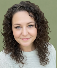 Book an Appointment with Julia Carlson for Counselling for Youth (ages 13-17)