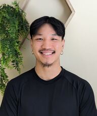 Book an Appointment with Wesley (Kwan Sheung) Lor for Registered Massage Therapy 按摩治療