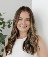 Book an Appointment with Taylor Cox at London Location