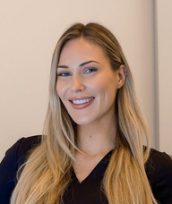 Book an Appointment with Olivia Verdonk for Free Consultation (In-Person)