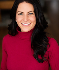 Book an Appointment with Dre Myriam Bourgault-Albert, chiropraticienne for Chiropratique