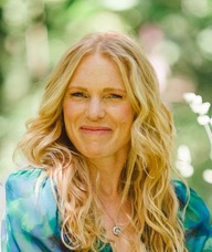 Book an Appointment with Kelsey Callaway Dubois for Perinatal Massage Therapy