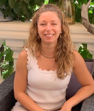 Book an Appointment with Céline Gonçalves for Osteopathy